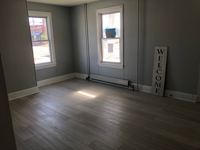 Building Photo - 312 North St