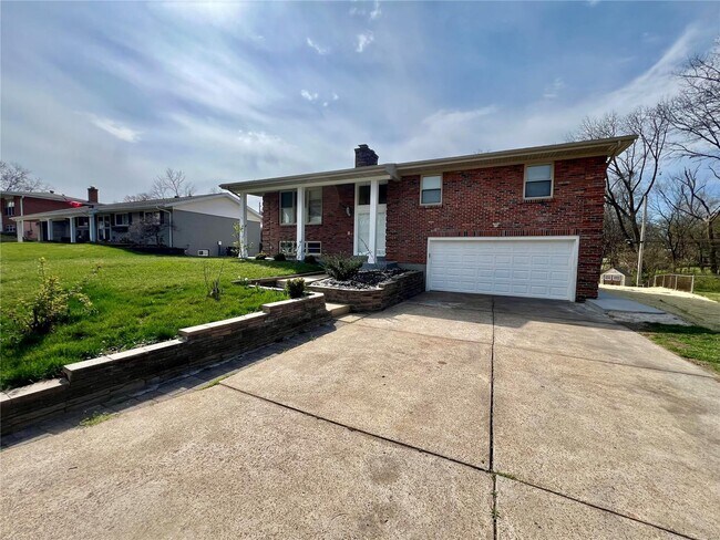 Foto del edificio - 5812 5 Oaks Pkwy