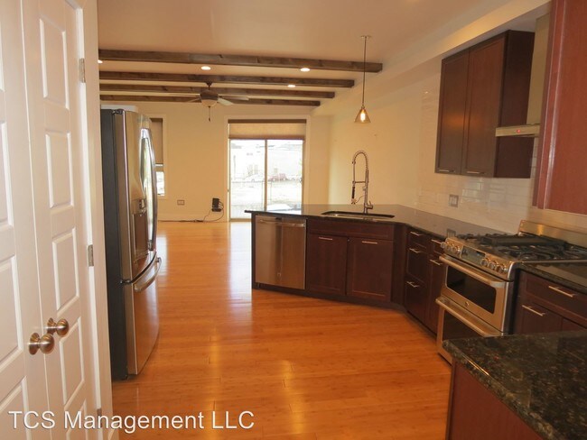 Building Photo - 635 N 13th St