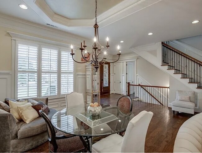 Foto del edificio - 5869 Chickasaw Ln
