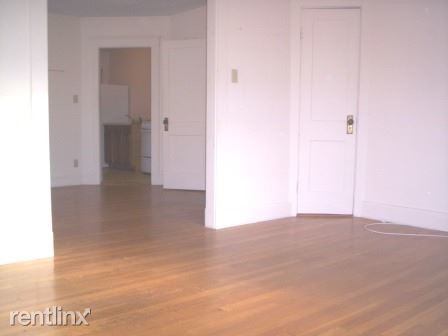 Building Photo - 1 br, 1 bath Apartment - 89 Old Colony Ave