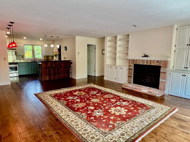 Building Photo - 524 Equinox on The Battenkill