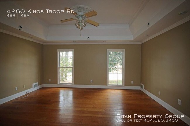 Building Photo - 4260 Kings Troop