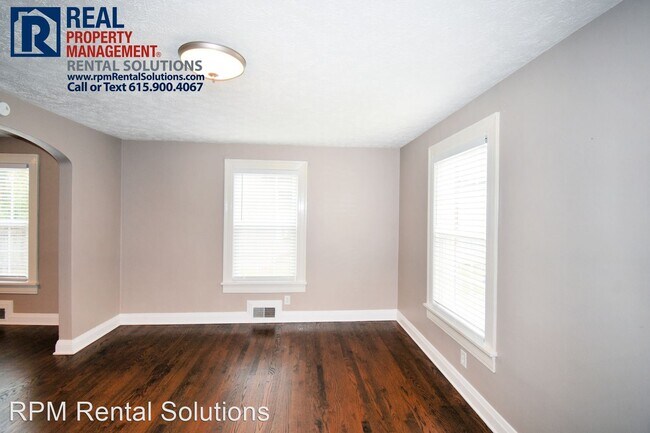 Building Photo - 2 br, 1.5 bath House - 307 N. Spring Street