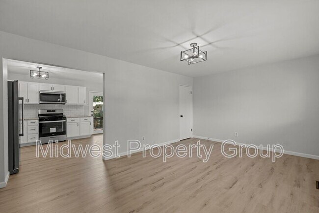 Building Photo - 925 Gonzaga Lane