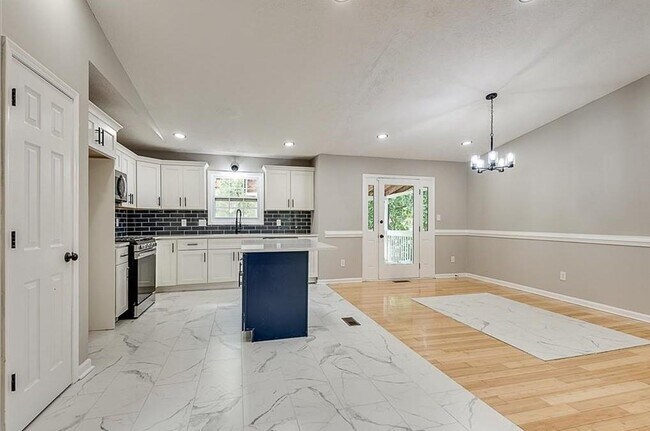 Foto del edificio - 1708 Brandon Square