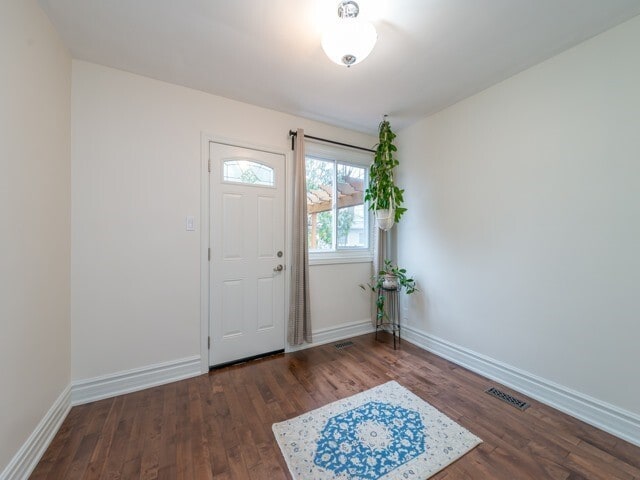 Building Photo - 350 Taylor Mills Dr N