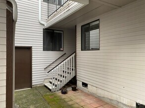 Building Photo - 12282 SE 104th Ct