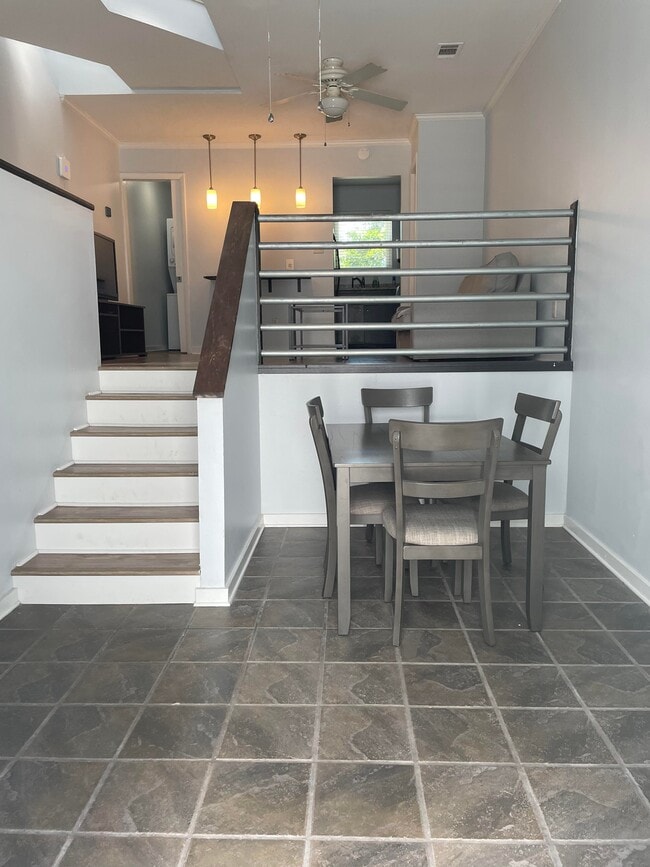 Entrance to the apartment - 815 W Pensacola St