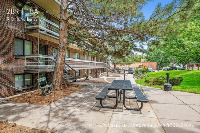 Foto del edificio - 2110 N Williams St