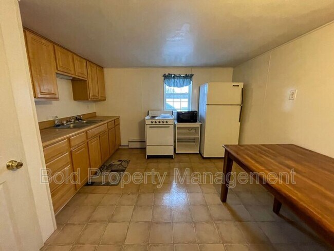 Foto del edificio - 228-232 W Market St