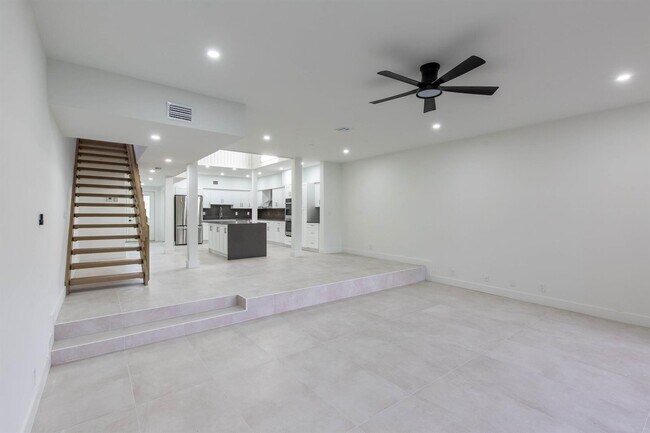 Foto del edificio - 1989 Canterbury Cir