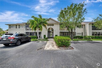 Building Photo - 8110 S Woods Cir
