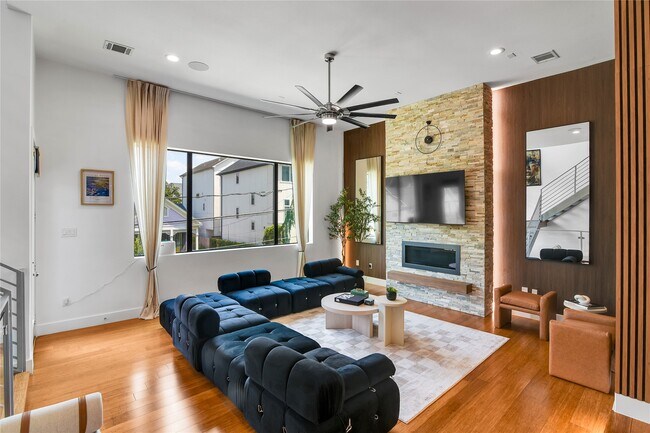 Foto del edificio - 1411 Hickory St