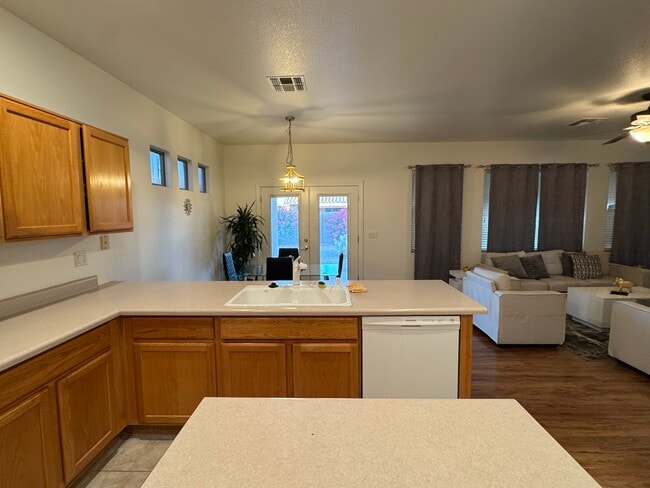 kitchen - 1251 E Runaway Bay Dr House