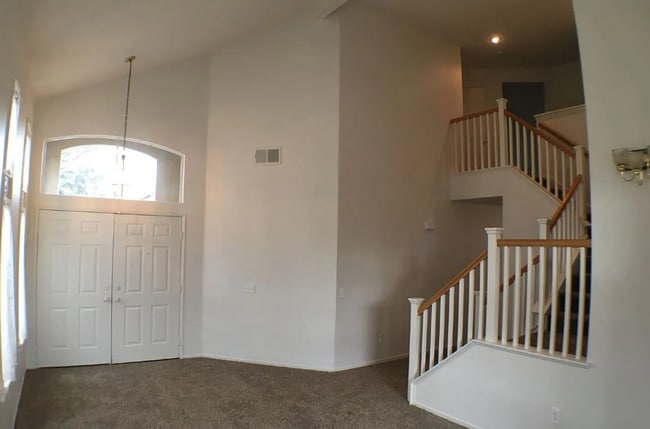 Building Photo - 4BR/3BA in Desirable Vail Ranch – Fireplace, Lofty Primary Suite & 3-Car Garage