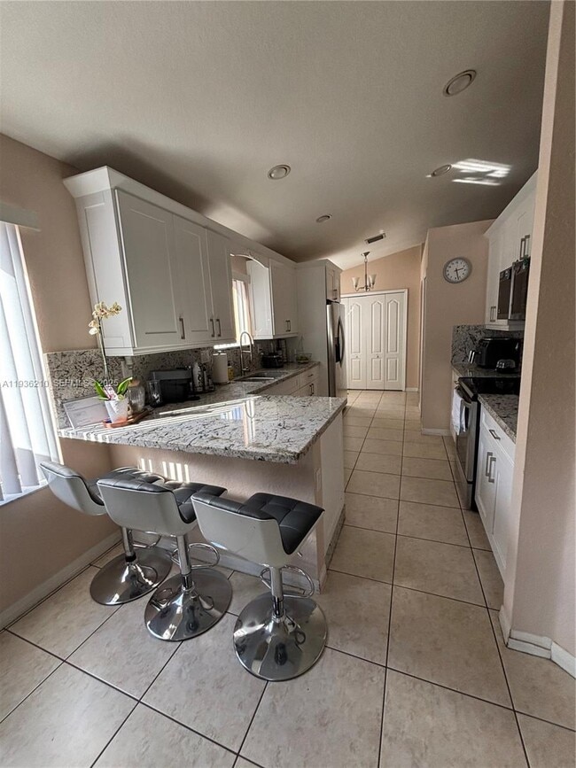 Foto del edificio - 16274 SW 71st Terrace