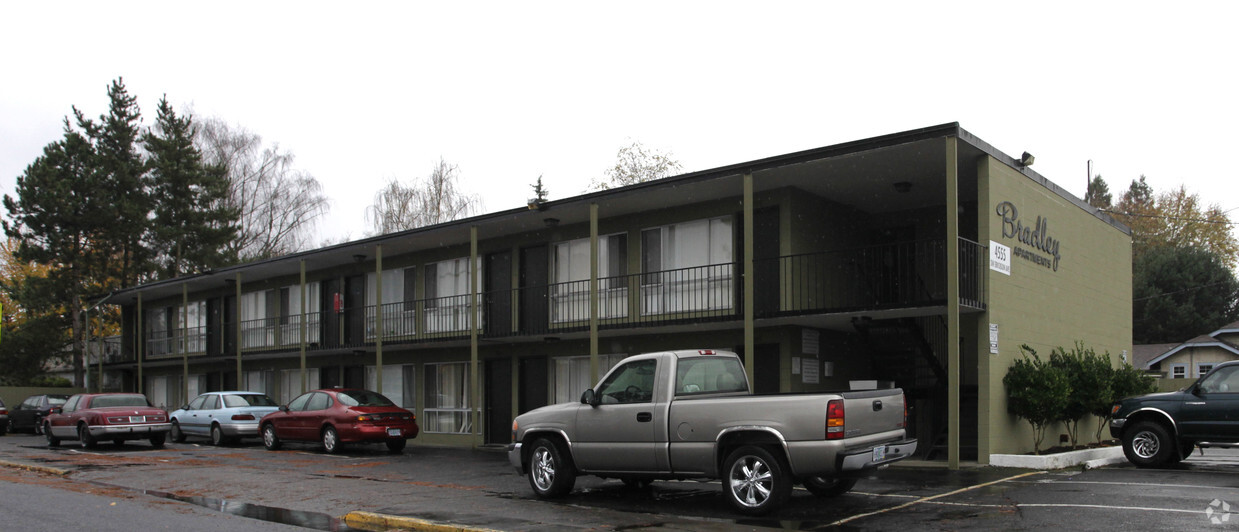 Primary Photo - Bradley Apartments
