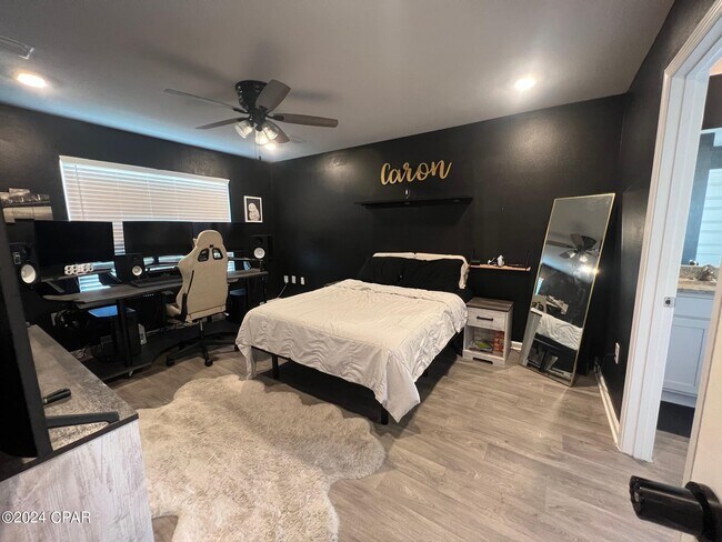 Foto del edificio - 255 Ryder Ln