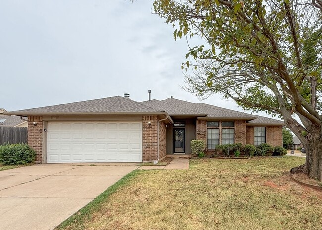 Photo - 1009 NW 168th ST House