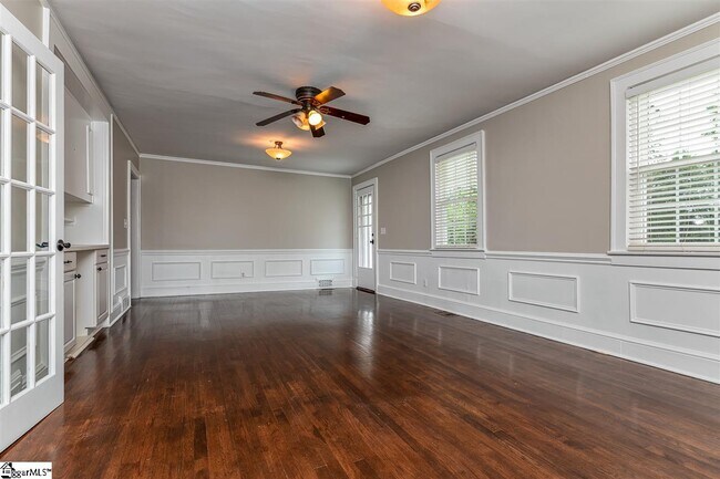 Building Photo - 211 Vandiventer Dr