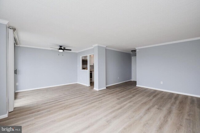 Building Photo - 2059 Huntington Ave