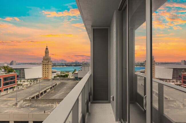 Foto del edificio - 501 NE 1st Ave