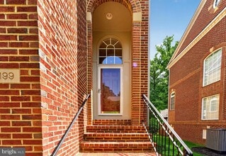 Building Photo - 9199 Point Replete Dr