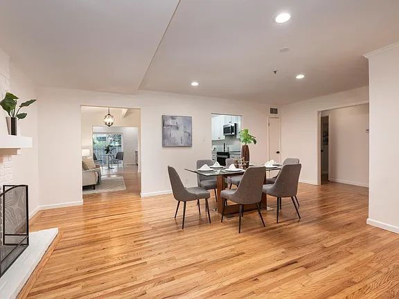 Foto del edificio - NO MIN CREDIT SCORE REQUIRED, BK OKAY, PAST EVICTION OKAY!, BACKGROUND FRIENDLY. Apply at "The Re...