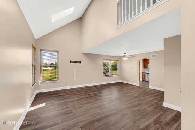 Building Photo - 532 Heritage Dr