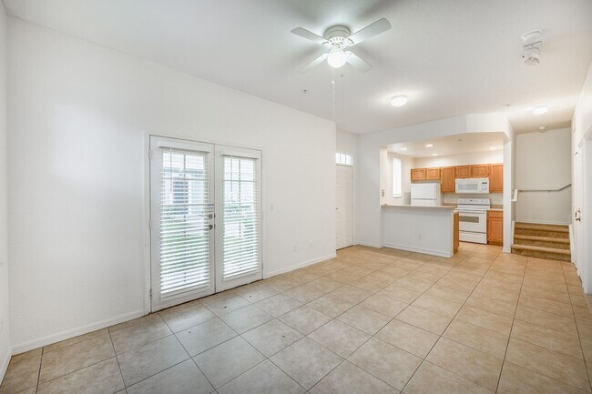 Foto del edificio - Beautiful 4-Bed, 3-Bath Townhome FOR RENT ...