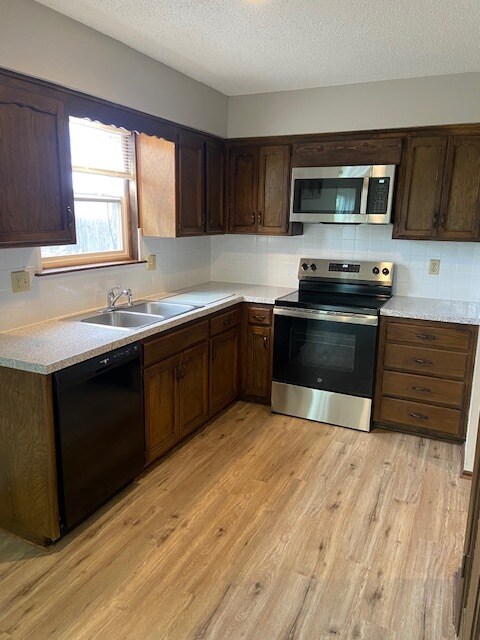 Foto del edificio - 11116 W 71st Terrace