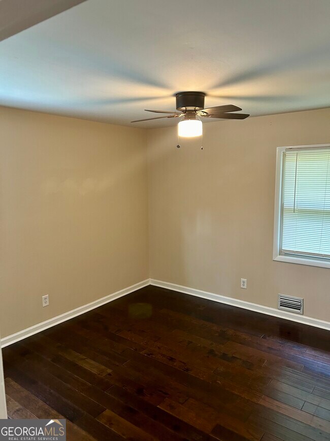 Foto del edificio - 2766 Carolyn Dr