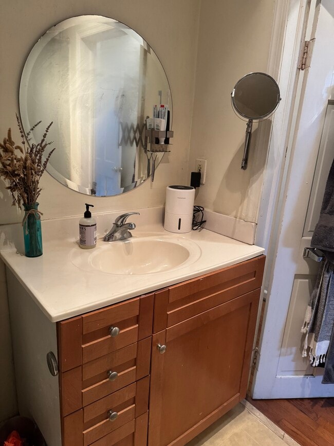Bathroom - 2722 Maryland Ave