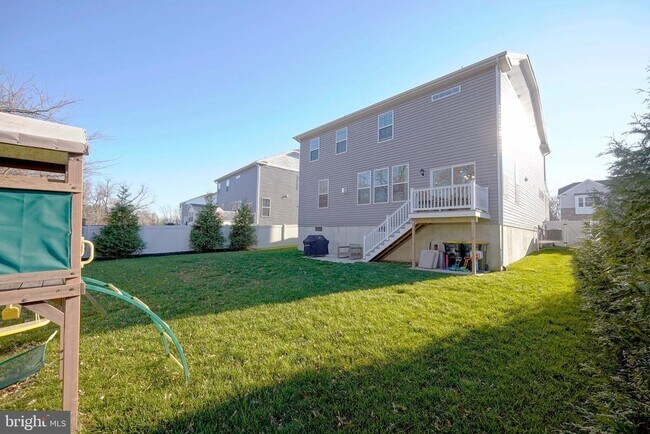 Foto del edificio - 65 Westmont Dr