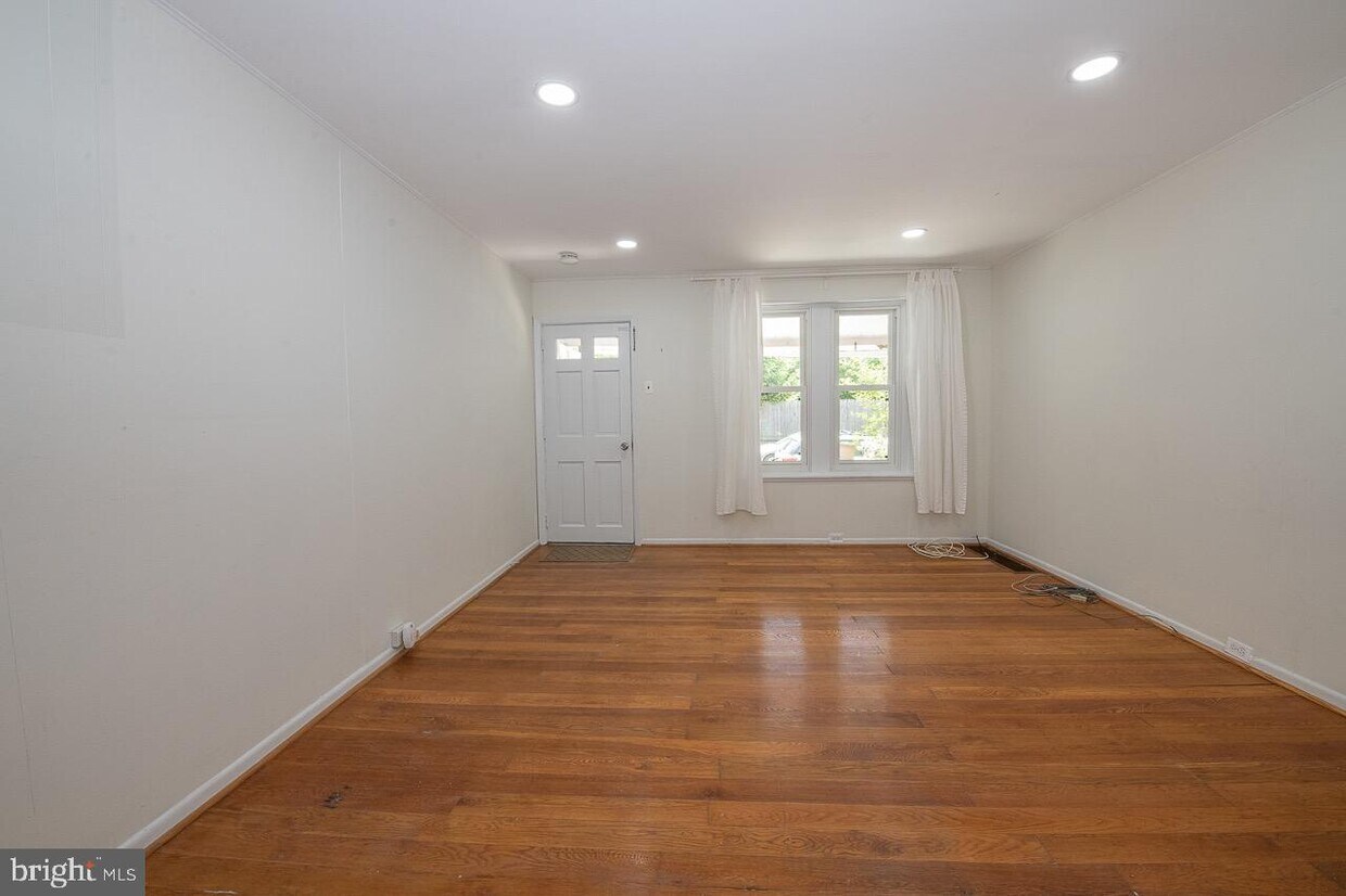 321 Hampden Ave, Narberth, PA 19072 Townhouse for Rent in Narberth