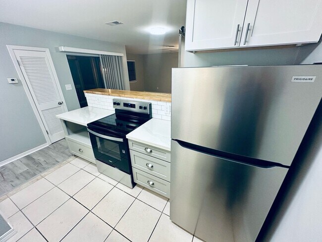 Foto del edificio - 500 Lincoln St