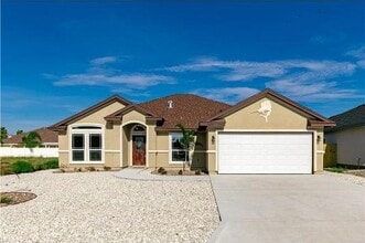 Building Photo - 15233 Capstan St