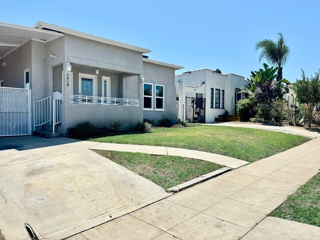 Building Photo - 6818 Haas Ave