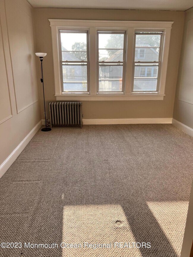 Foto del edificio - 446 Erico Ave