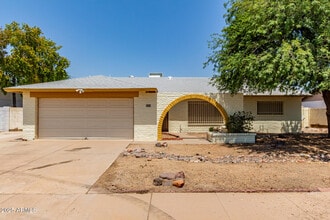 Building Photo - 5528 W Calavar Rd