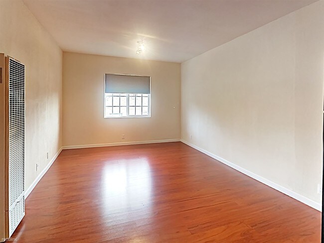 Building Photo - 1 br, 1 bath  - 519 Napa St Apt B Apt B