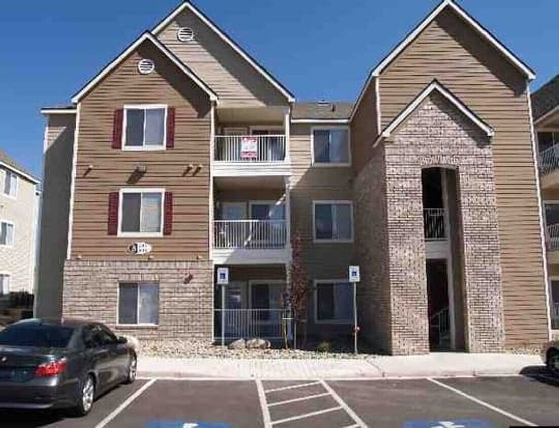 Primary Photo - Partial Furnished 3 bedroom 3 full bathroom