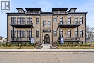 Building Photo - 247 Brock St