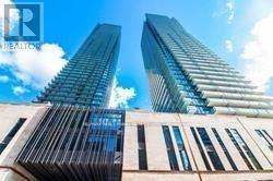 Photo principale - 1080-1080 Bay St.