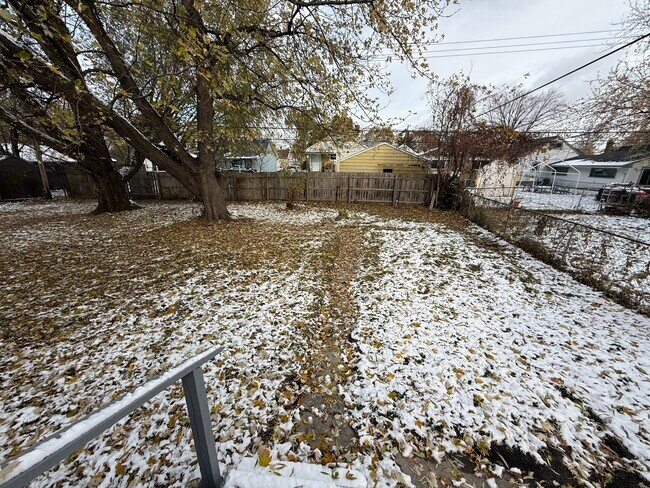 Foto del edificio - 7251 Hudson Ave