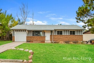 Building Photo - 4885 Artistic Cir
