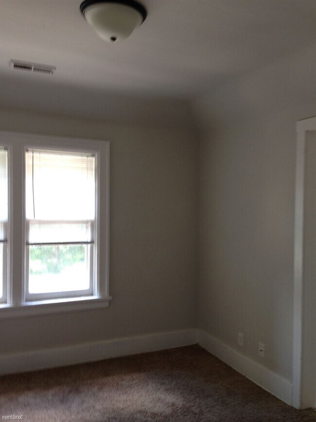 Building Photo - 1 br, 1 bath  - 350 Union Ave SE Apt 3