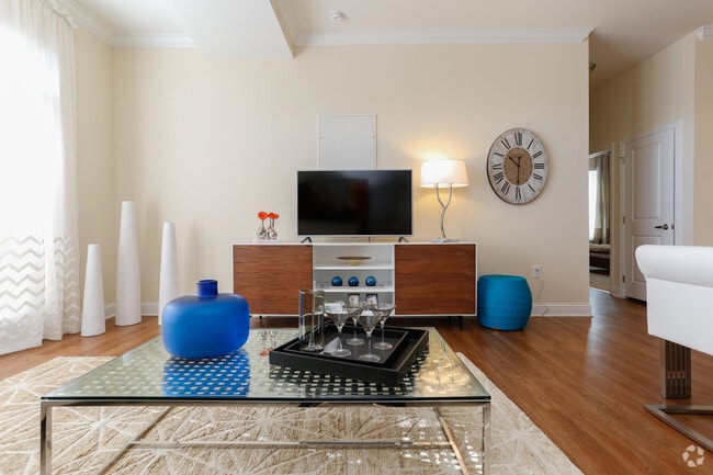 ARIUM FreeMoreWest photo'