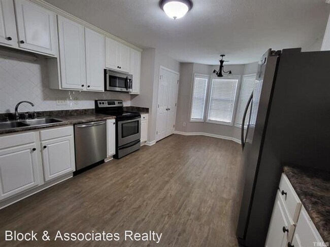 Foto del edificio - 4 br, 3 bath House - 5916 Gentleman Dr